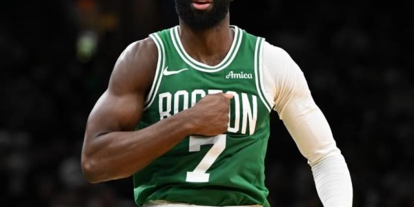 绿凯拒23分逆转！布朗30+8全队第一，湖人旧将30+4尽力，怀特27+5