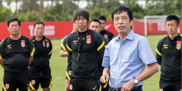 kaiyun下载-【夜读】搞完球员搞教练？巴萨董事会刷存在感