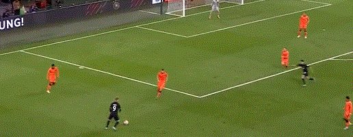 1648597942352030431.gif 穆勒.gif